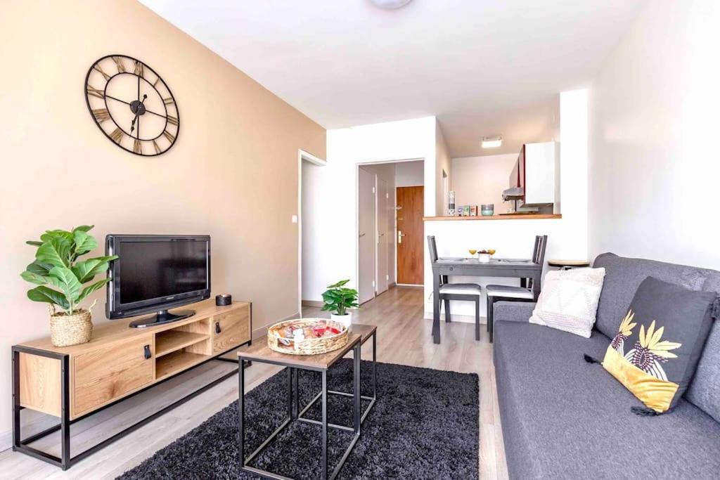 Appartement Avec Parking Et Terrasse Metro 7 Et Paris Villejuif Extérieur photo