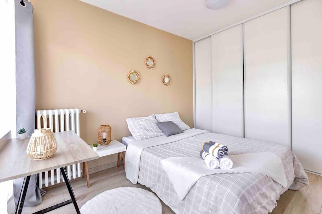 Appartement Avec Parking Et Terrasse Metro 7 Et Paris Villejuif Extérieur photo